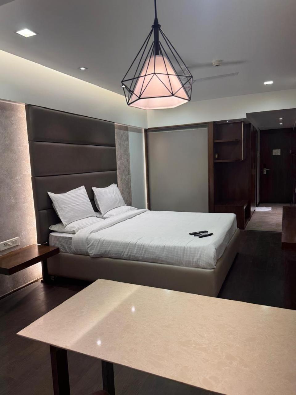 Hotel Dakshin Grandeur Navi Mumbai Exterior photo