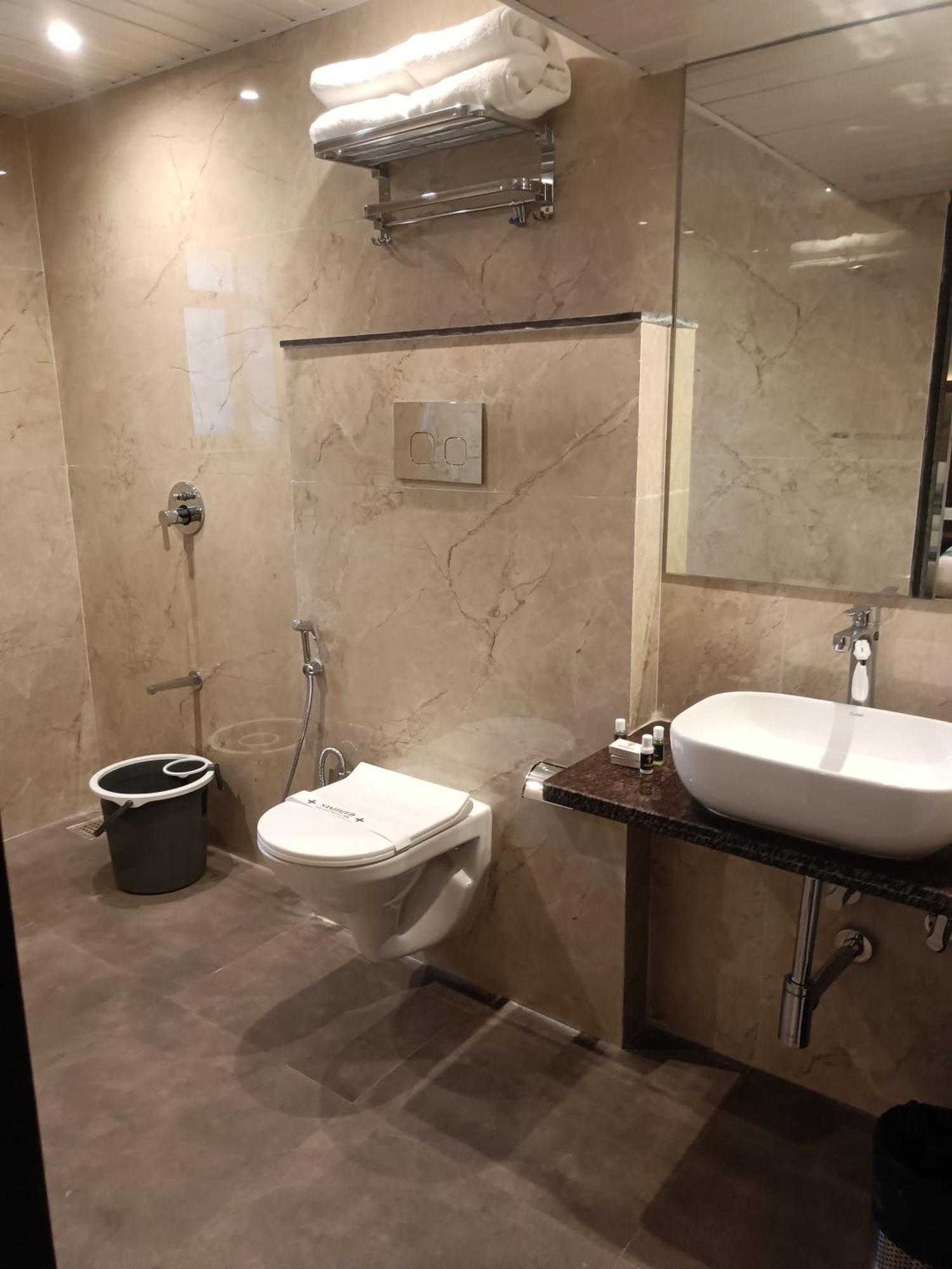 Hotel Dakshin Grandeur Navi Mumbai Exterior photo